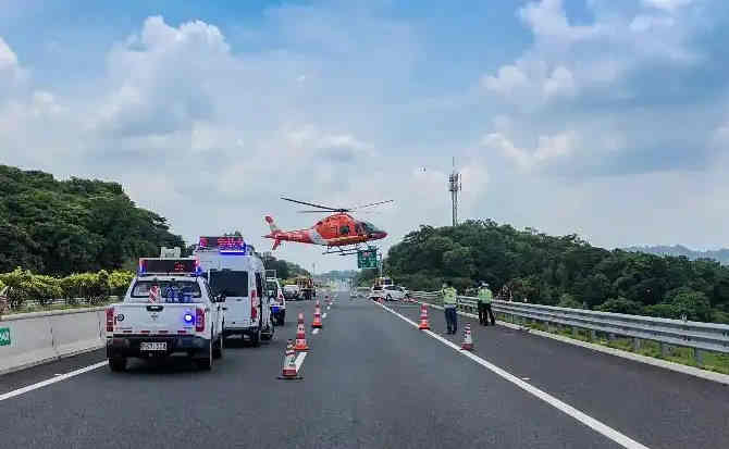 雨花台区高速公路汽车救援案例